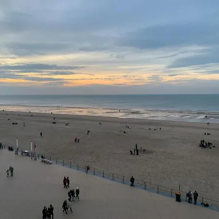 In With Stunning Sea View דירה *