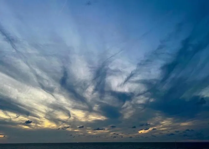 In With Stunning Sea View