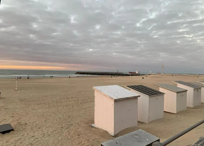 Апартаменти In With Stunning Sea View *